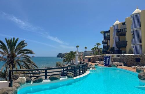 Playa del Aguila Apartamento | Beautiful Apartment Altamar