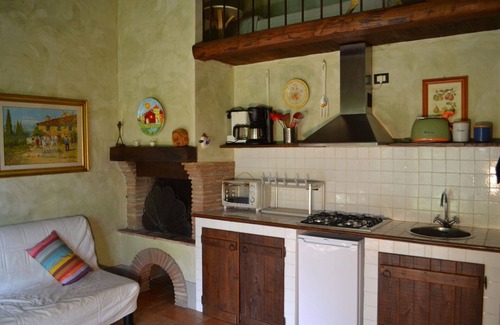 Monteleone d'Orvieto Apartamento | Acogedor apartamento para 4 personas con WIFI, piscina, TV y aparcamiento