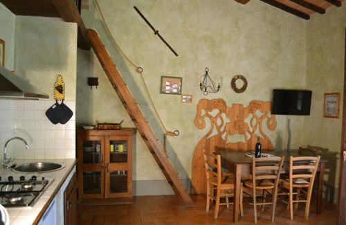 Monteleone d'Orvieto Apartamento | Acogedor apartamento para 4 personas con WIFI, piscina, TV y aparcamiento