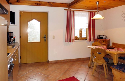 Emberg Apartamento | Bonito apartamento para 4 personas con WIFI, TV, terraza y aparcamiento