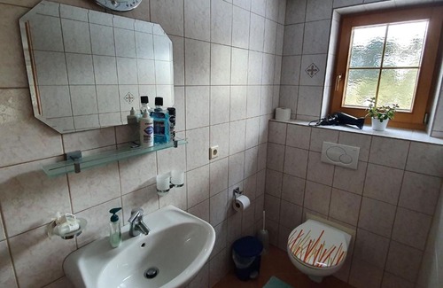Gerlosbergeben Apartamento | Beautiful Apartment in Zell am Ziller with Balcony