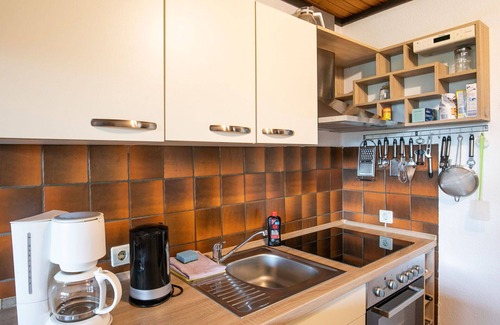 Friedrichskoog Apartamento | Acogedor apartamento para 4 personas con WIFI, TV, terraza y aparcamiento