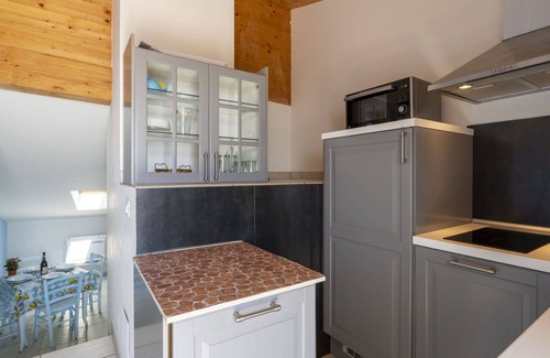Terzorio Apartamento | Precioso apartamento para 4 personas con WIFI, A/C, balcón, vista panorámica y aparcamiento