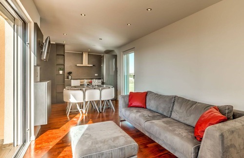 Lovrecica Apartamento | Acogedor apartamento para 6 personas con A/C, WIFI, TV, terraza y aparcamiento