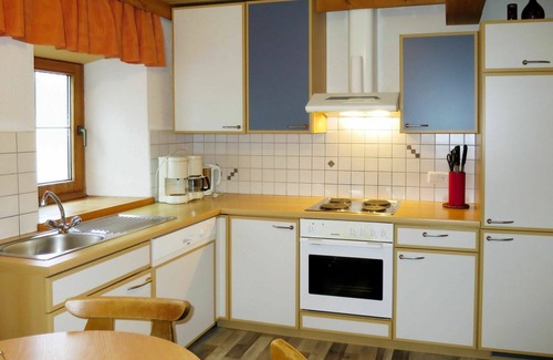 Stummerberg Apartamento | Precioso apartamento para 12 personas con WIFI, TV, terraza, mascotas permitida y aparcamiento