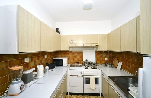 Sucici Apartamento | Bonito apartamento para 4 personas con A/C, WIFI, TV, terraza y aparcamiento