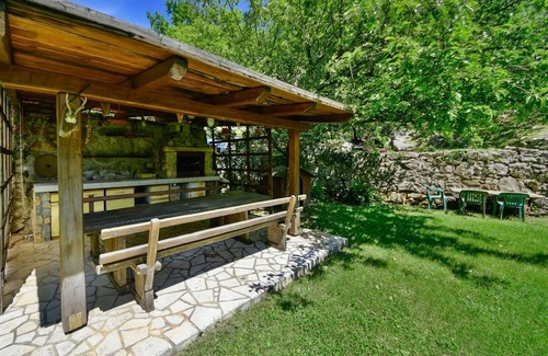 Mihotici Apartamento | Precioso apartamento para 2 personas con WIFI, A/C, TV, terraza y aparcamiento