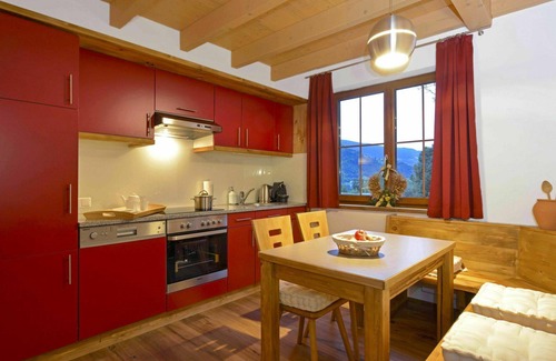 Bodensdorf Casa | Beautiful apartment in villa for 6 people with WIFI, TV, terrace and parking