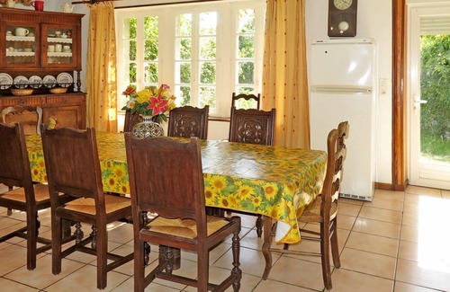 Loctudy Villa | Precioso apartamento en villa para 8 personas con mascotas permitida y aparcamiento