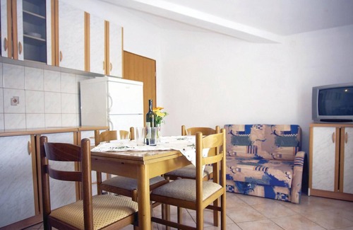 Jadrtovac Apartamento | Hermoso apartamento en Jadrtovac