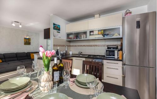 Bregi Apartamento | Beautiful Apartment In Bregi