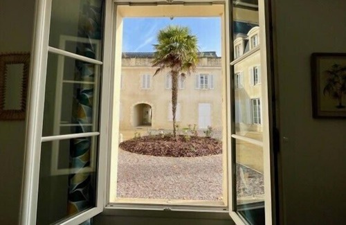 Perigny Apartamento | Beautiful apartment in a large private park
