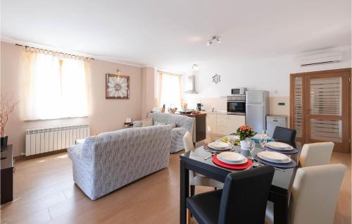 Gajana Apartamento | Beautiful Apartment In Hr-52215 Vodnjan