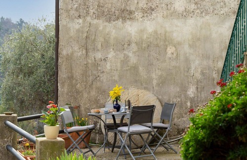 Imperia Villa | Acogedor apartamento para 4 personas con WIFI y terraza