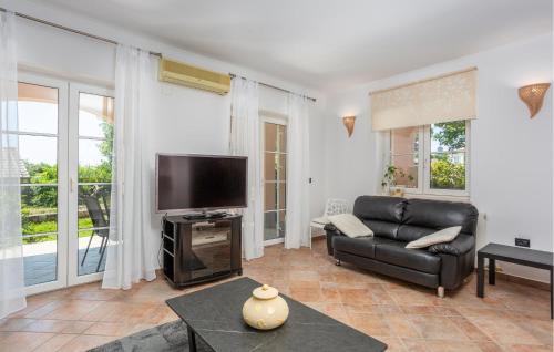 Kostrena Apartamento | Beautiful Apartment In Kostrena
