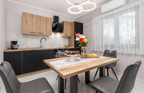 Opric Apartamento | Precioso apartamento en Lovran con WiFi
