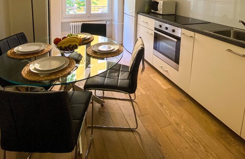 Augustins Apartamento | Beautiful apartment in Plainpalais, Geneva