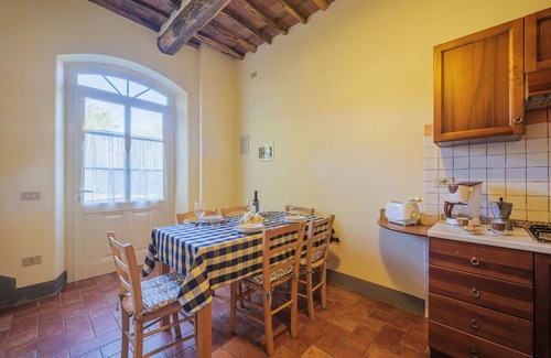 San Michele di Moriano Villa | Hermoso apartamento en villa para 6 personas con WIFI, piscina, TV, patio y aparcamiento