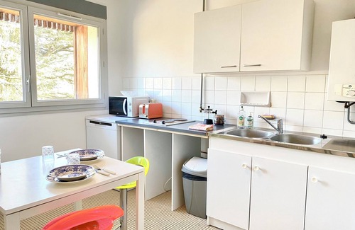 Ecully Apartamento | Beautiful apartment in wooded residence - Parking - Ecully