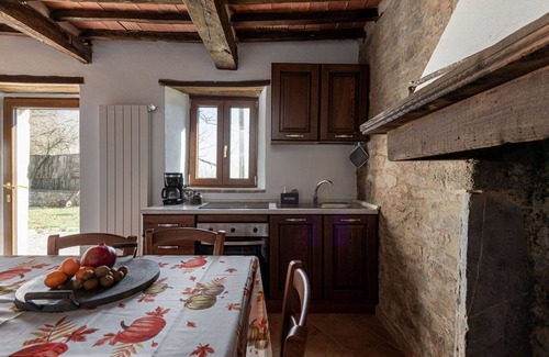 Arcidosso Casa | Hermoso apartamento en villa con patio, mascotas permitida, vista panorámica y aparcamiento