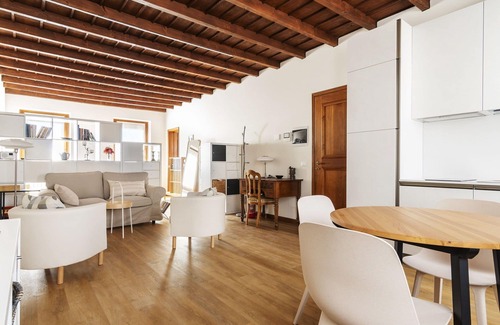 Corteolona Villa | Acogedor apartamento en villa para 2 personas con A/C, WIFI, TV, vista panorámica y aparcamiento