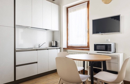 Corteolona Villa | Acogedor apartamento en villa para 2 personas con A/C, WIFI, TV, vista panorámica y aparcamiento