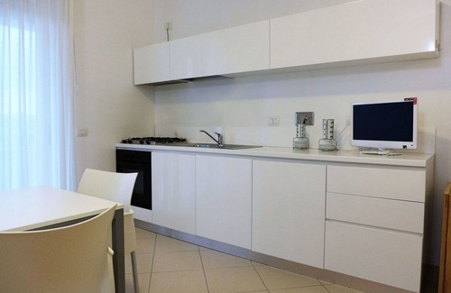 Marina di Vasto Apartamento | Hermoso apartamento con WIFI, piscina, A/C, TV, patio, mascotas permitida y aparcamiento