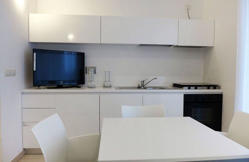 Marina di Vasto Apartamento | Hermoso apartamento con WIFI, piscina, A/C, TV, patio, mascotas permitida y aparcamiento
