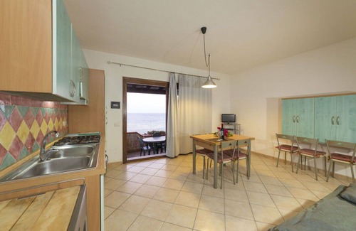 Villaputzu Villa | Bonito apartamento en villa para 8 personas con A/C, TV, terraza y aparcamiento