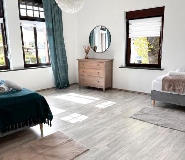 Rhein-Erft-Kreis District Apartamento | Beautiful Apartment Köln 15 Min to Phantasialand