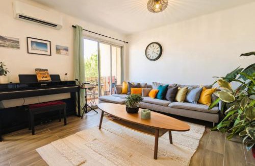 La Garde Apartamento | Beautiful apartment located 5 min from the beaches