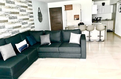 Manzanillo Apartamento | Departamento totalmente equipado Aire AC 6 personas 3 HAB TV WIFI ALBERCA