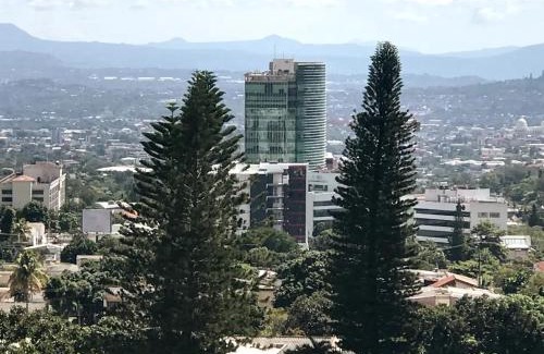 San Salvador Apartamento | Beautiful apartment, Terrace with incredible view, 3 bdr, Escalon, Exclusive, Secure