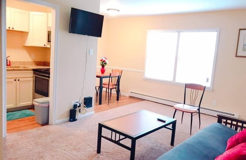 Downtown Greensboro Apartamento | Beautiful apartment in Historic Downtown Location
