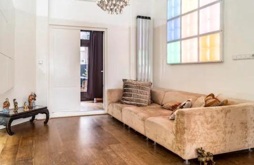 Scheldebuurt Cama Y Desayuno | BEAUTIFUL APARTMENT WiTH ASIAN STYLE BEDROOM NEAR RAI & CENTER