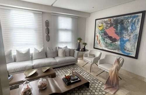 La Arboleda Apartamento | HERMOSO APT EN MEDIO DE LA CIUDAD