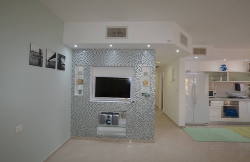 Eilat Casa | HERMOSA VISTA APT AL MAR - ESTACIONAMIENTO / LADO DEL MAR