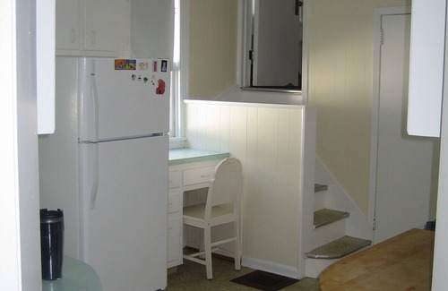 Bradley Beach Casa | Beautiful architect's house 3 bdrm, 1.5 bath with wraparound porch, piano, swing