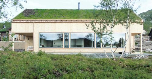 Vinje Casa | Beautiful Architecture By Vågslidvatnet Lake