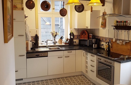 Wetzlar Apartamento | Hermoso apartamento de estilo Art Nouveau en el corazón de Wetzlar, cerca de la Plaza de la Catedral
