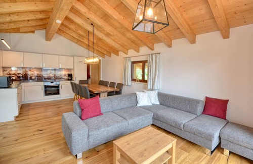 Kaprun Casa | Beautiful Austrian style Chalet at the ski slope