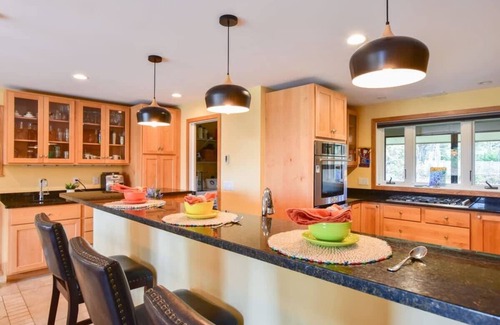 North Truro Casa | Beautiful backyard, pool, deeded beach rights!
