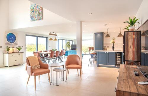Cropthorne Apartamento | Beautiful Barn Conversion - Orchard Escape for 12!