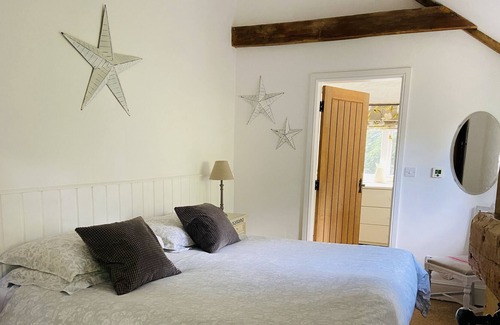 Barwick Cabaña | Beautiful barn conversion with wood-burning stove