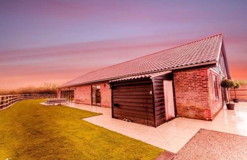 Dilham Casa | Beautiful Barn Conversion Close To The Broads