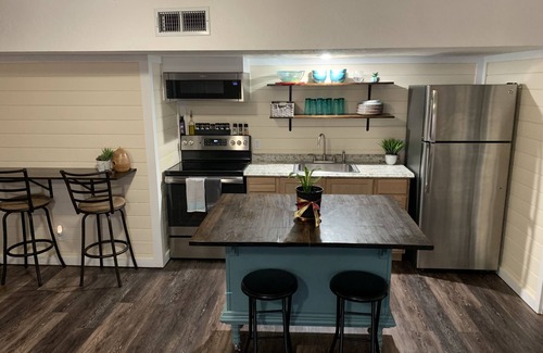 St. George Casa | Hermoso apartamento en el sótano cerca del centro y senderos al aire libre