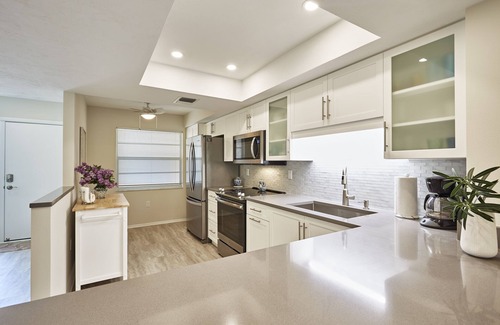 Siesta Key Condominio | ¡Nuevo listado! Hermosa Siesta Key Condo