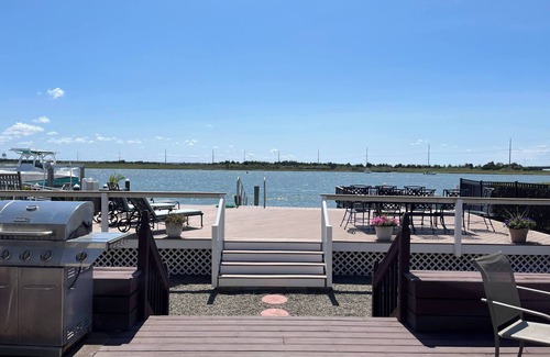 Cape May Court House Casa | Beautiful Bayfront Home with Two Boat Slips near the Best of Avalon!