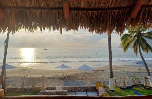 Manzanillo Casa | HERMOSA CASA A PIE DE PLAYA