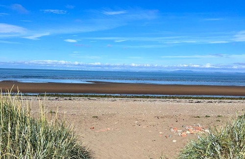 Allonby Casa | Beautiful Beach Front Cottage